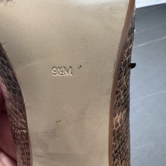 GUESS High heels Pump - Picture 8 of 8